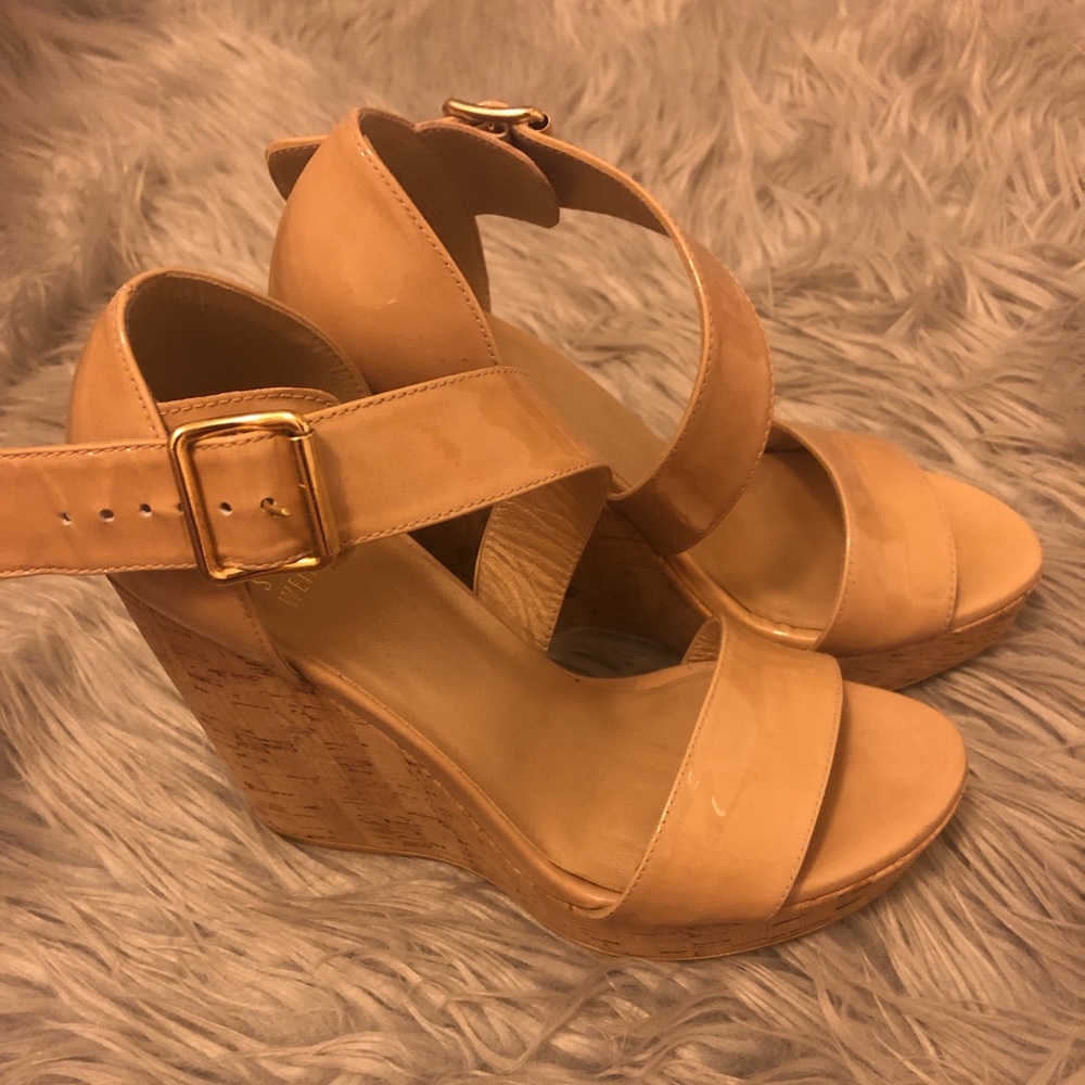 Stuart Weitzman nude patent wedges size 5.5